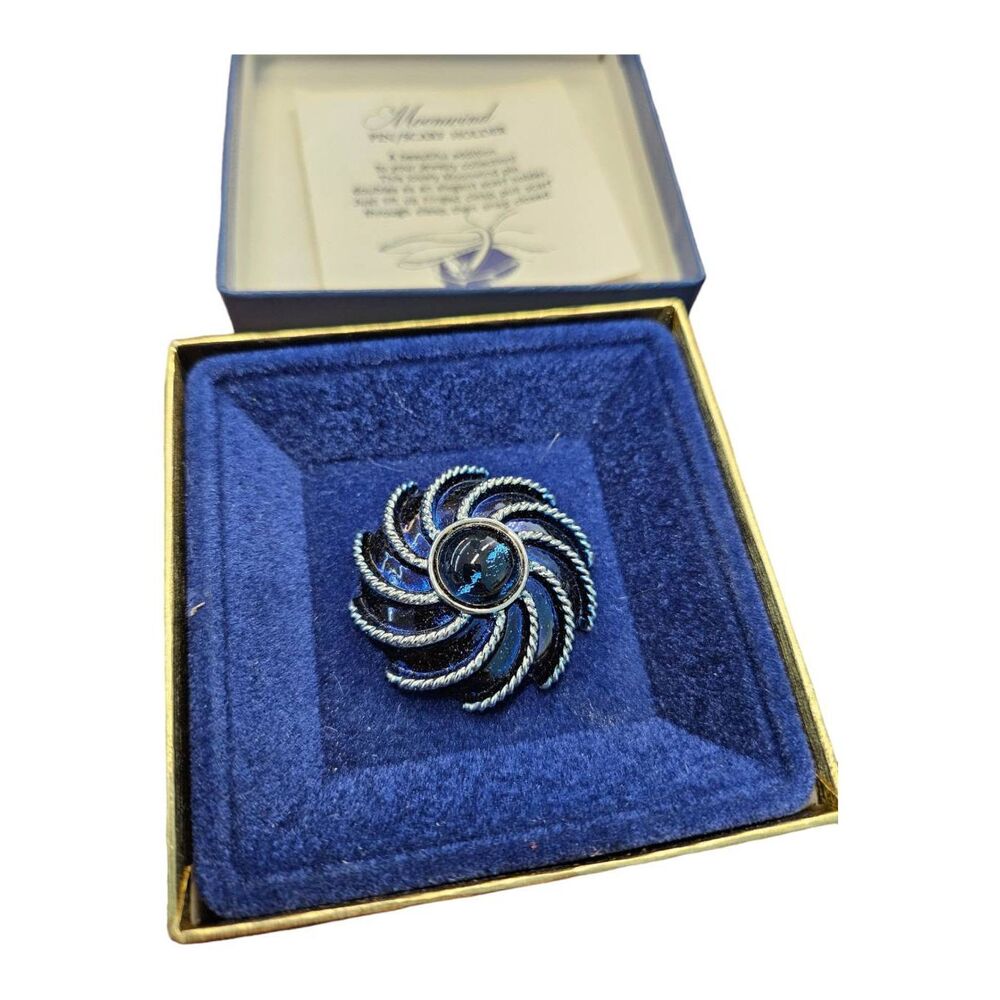 AVON Blue Swirl Pin Vintage 70's In Box